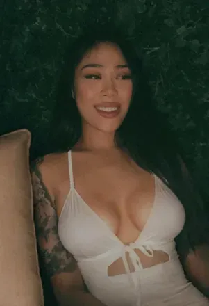 OnlyFans cuenta urguiltypleasureee avatar 1