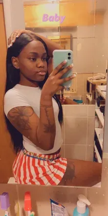 OnlyFans cuenta tiny_lauren19 avatar 1