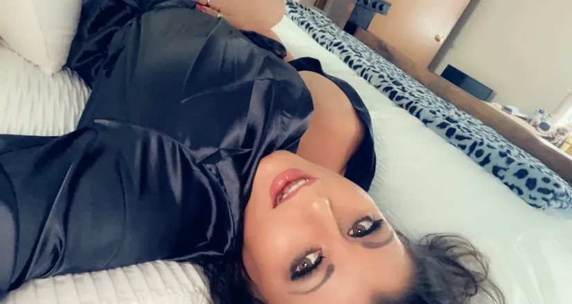 OnlyFans cuenta theonlyleslie header 2