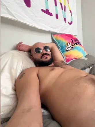OnlyFans cuenta ronnieomg header 2