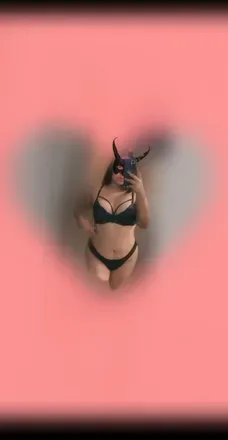 OnlyFans cuenta daneli32 avatar 1