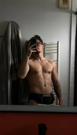 OnlyFans cuenta secretthingl avatar 1