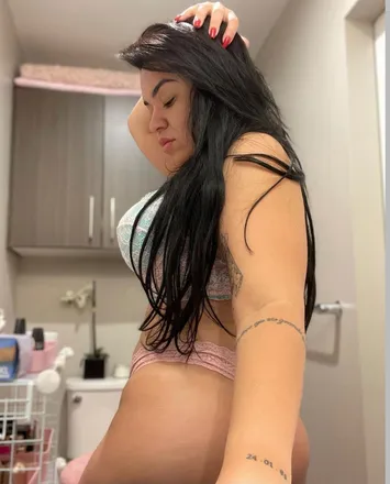 OnlyFans cuenta exclusivarithy header 2