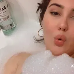OnlyFans account  curvybabyangel avatar 1