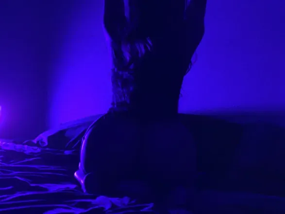 OnlyFans cuenta ariajade_xo header 2