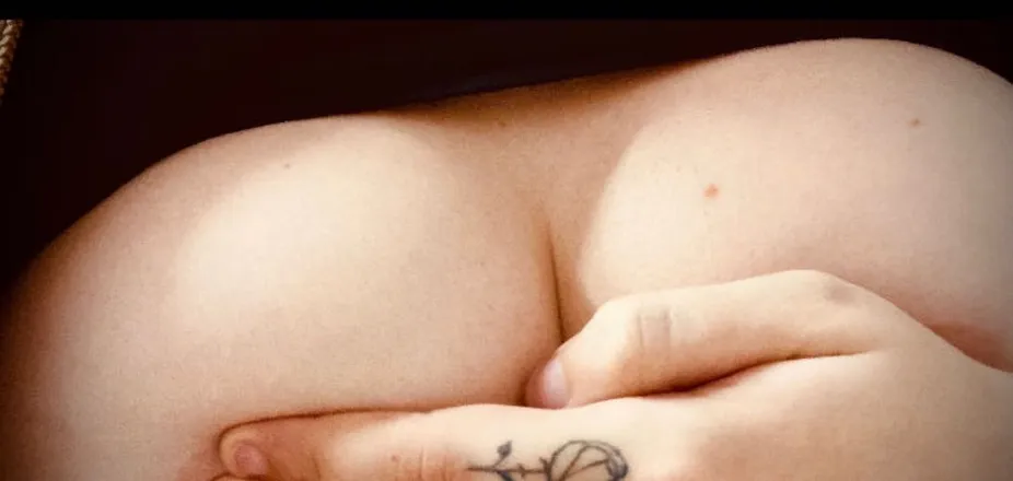 OnlyFans cuenta somegurl header 2