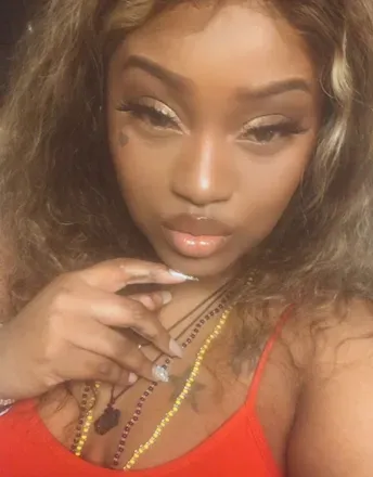 OnlyFans cuenta yourspiritualgirlfriend avatar 1