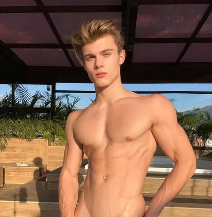 OnlyFans account  xleox avatar 1