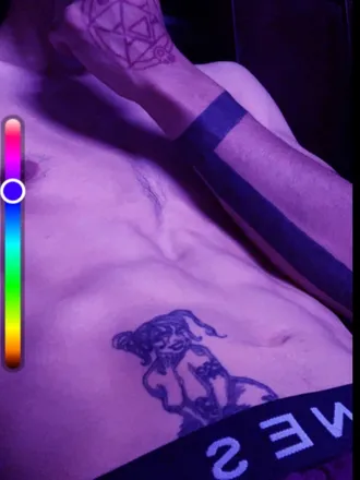 OnlyFans cuenta taurustyranus header 2