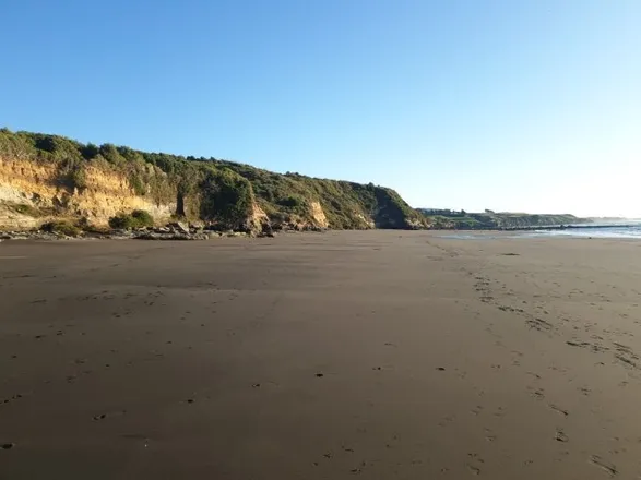 OnlyFans cuenta what_a_beach header 2