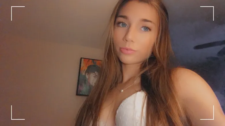 OnlyFans cuenta evie18 header 1