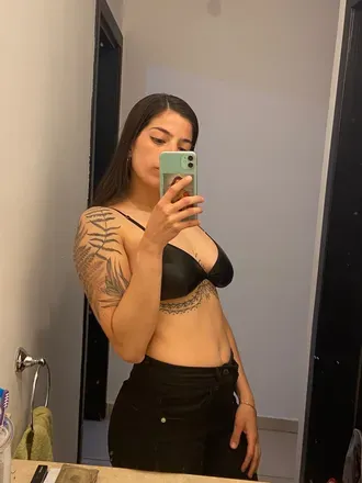 OnlyFans cuenta juliet5 header 2
