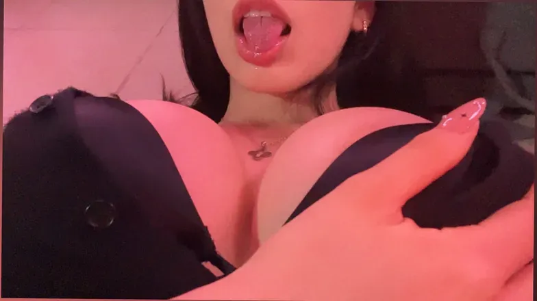 OnlyFans account  sylunh header 2