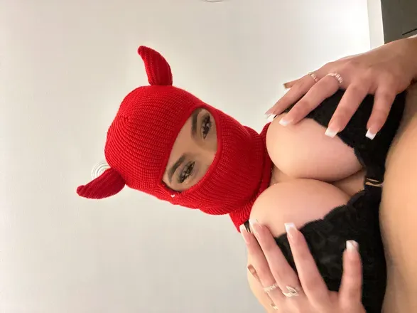 OnlyFans cuenta oneenonlyyb avatar 1