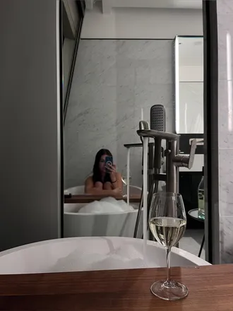 OnlyFans cuenta blueeyedbubbles header 2