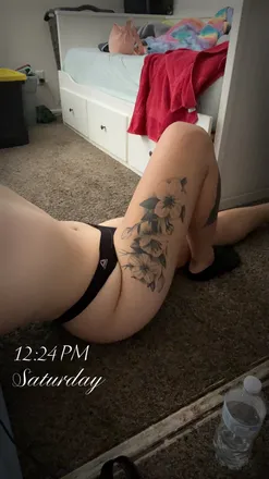 OnlyFans cuenta peachykat696 header 2