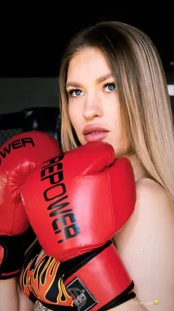 OnlyFans account  sweet_aura avatar 1