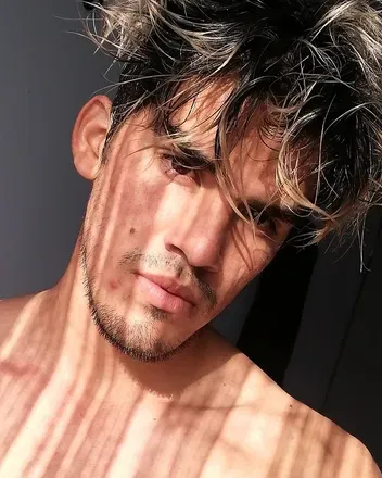 OnlyFans account  feeerdn avatar 1