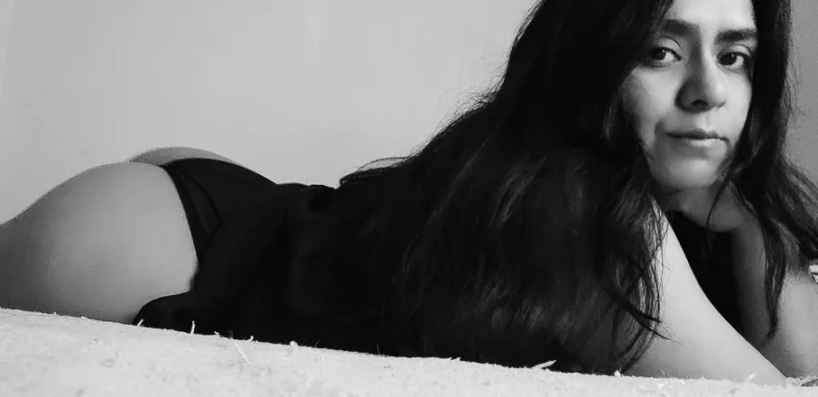 OnlyFans cuenta yarettam header 2