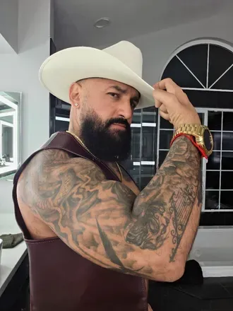OnlyFans account  walkingmex avatar 1