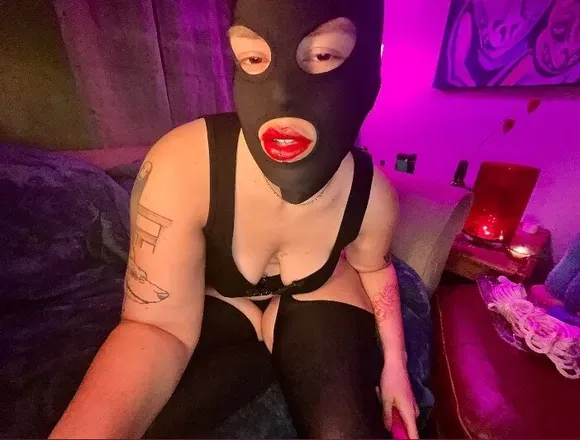 OnlyFans account  mx.zii avatar 1