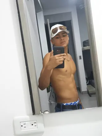 OnlyFans account  kmsotbb header 2