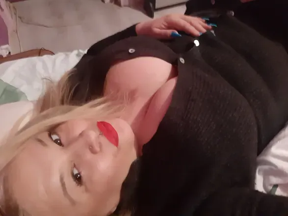 OnlyFans cuenta adrianna_80 header 2