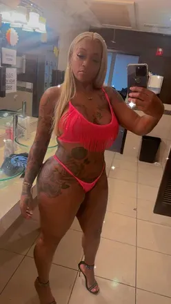 OnlyFans cuenta pinkk_karrueche header 2