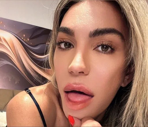 OnlyFans cuenta leticiahenrique header 2