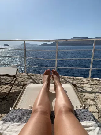 OnlyFans cuenta mediterranean.toes header 2