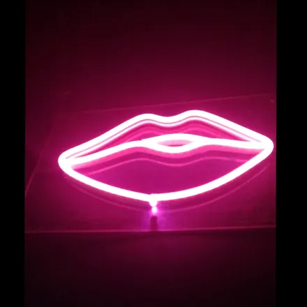 OnlyFans cuenta qadeshhh header 2