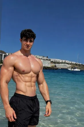 OnlyFans account  alex.kings header 2