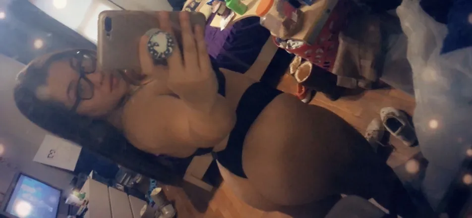OnlyFans cuenta yellowbonek header 2