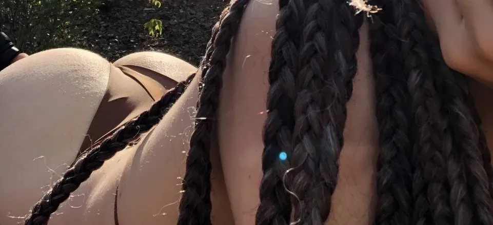 OnlyFans account  allure.adventure header 2