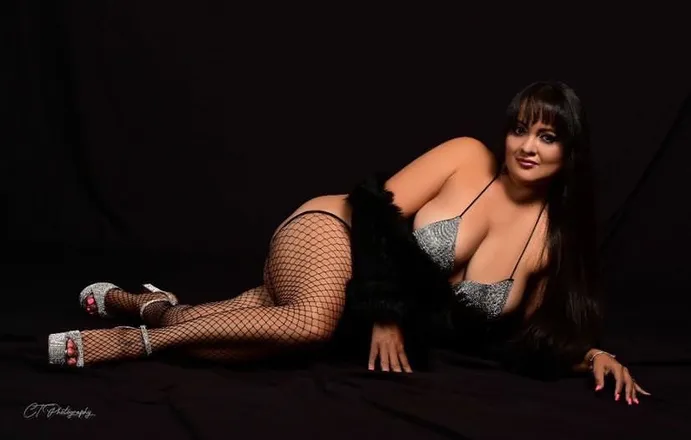 OnlyFans cuenta yennyguzvel header 2