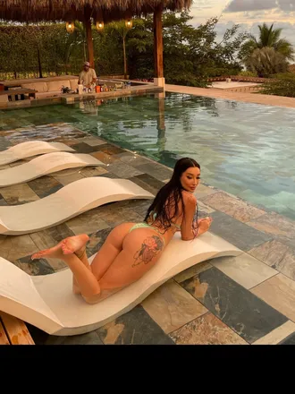 OnlyFans cuenta carlybelx header 2
