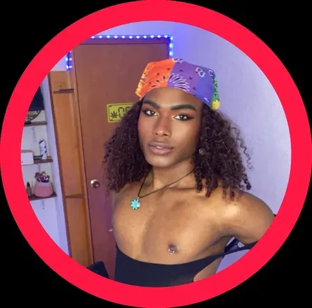 OnlyFans cuenta lagoldenbitch avatar 1
