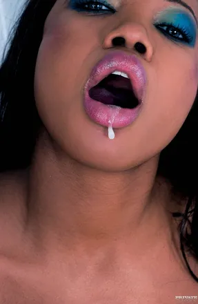 OnlyFans account  luuneek header 2