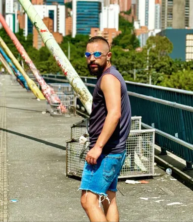 OnlyFans cuenta manuel_husky header 2
