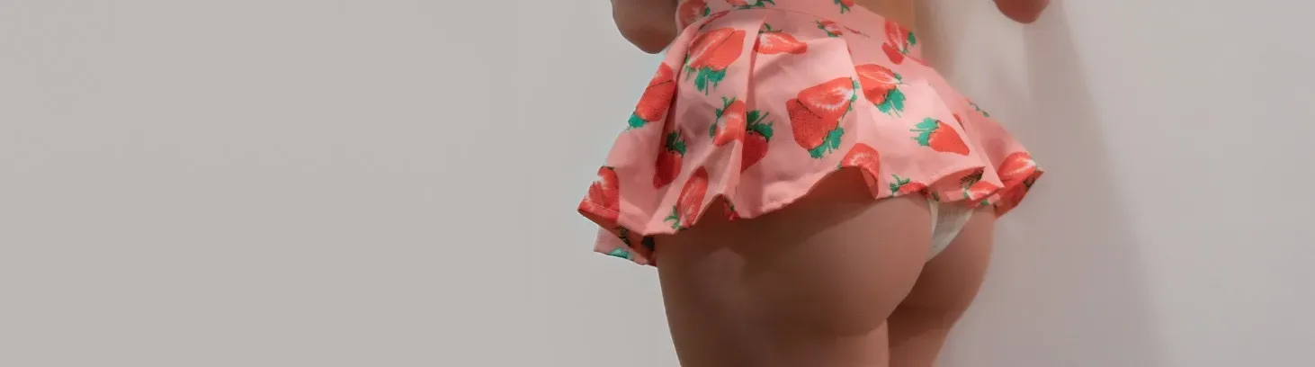 OnlyFans cuenta strawberrysally header 2