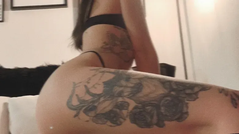 OnlyFans account  miramaaaaria header 2