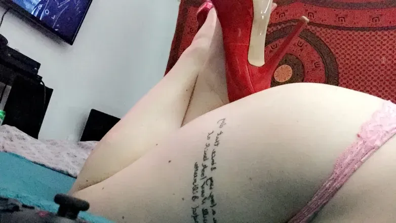 OnlyFans cuenta kirstyamethyst header 2