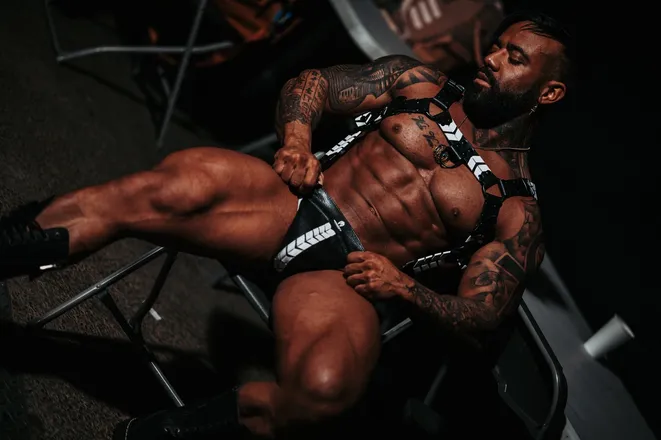 OnlyFans account  amonstrip header 2
