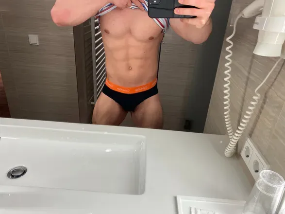 OnlyFans cuenta u196105913 avatar 1