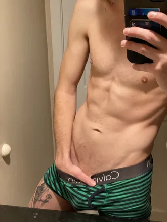 OnlyFans cuenta crood2232 header 2