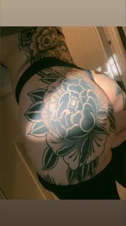 OnlyFans cuenta lunarlustx header 2