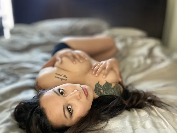 OnlyFans cuenta kittykandyvip header 2