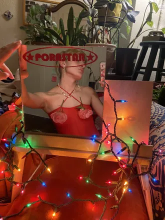OnlyFans cuenta strawberrieaphrodite header 2