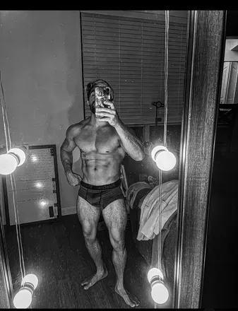 OnlyFans cuenta redkryptonite avatar 1