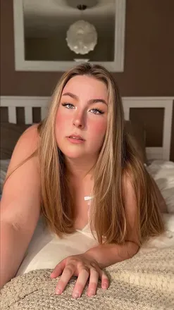OnlyFans cuenta rosiefever avatar 1